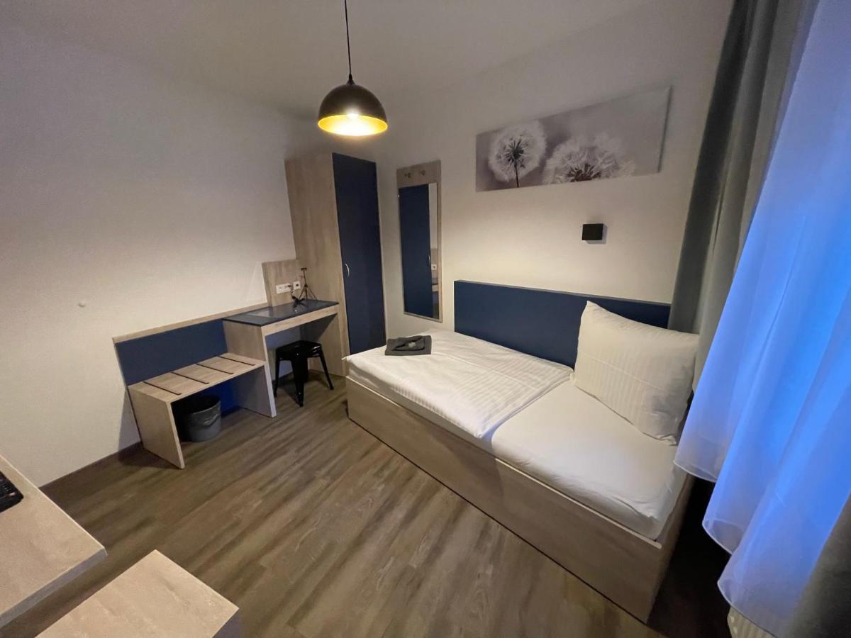 Hbf Garni Hotel 3*