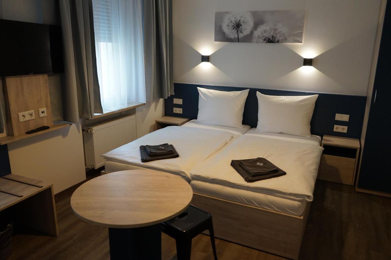 Hbf Garni Hotel 3*